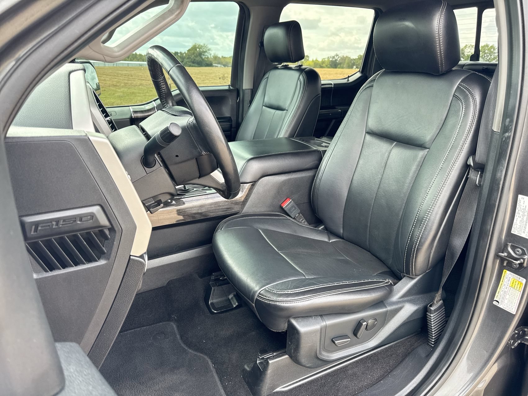 Used 2020 Ford F150 Lariat AWD/4WD image 11
