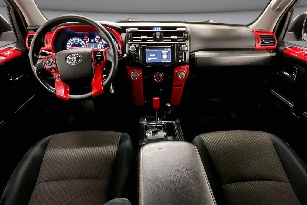 Used 2018 Toyota 4Runner TRD Off-Road AWD/4WD image 7