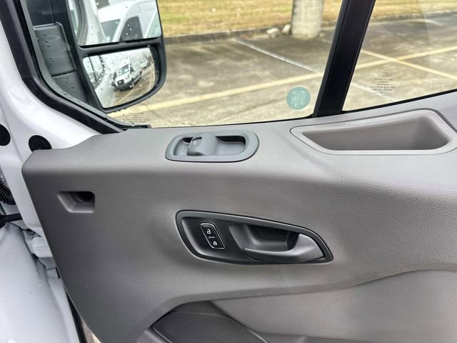 New 2026 Ford Transit 250 148 Medium Roof RWD image 18