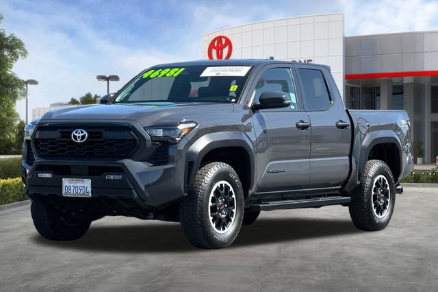 Certified 2024 Toyota Tacoma TRD Off-Road w/ TRD Off Road Upgrade Package AWD/4WD image 10