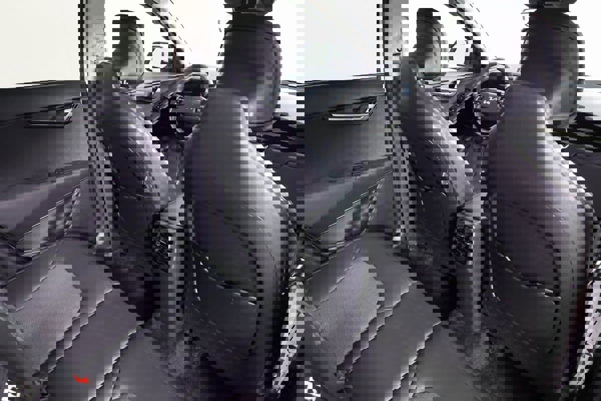 Used 2024 Kia Niro EX image 39