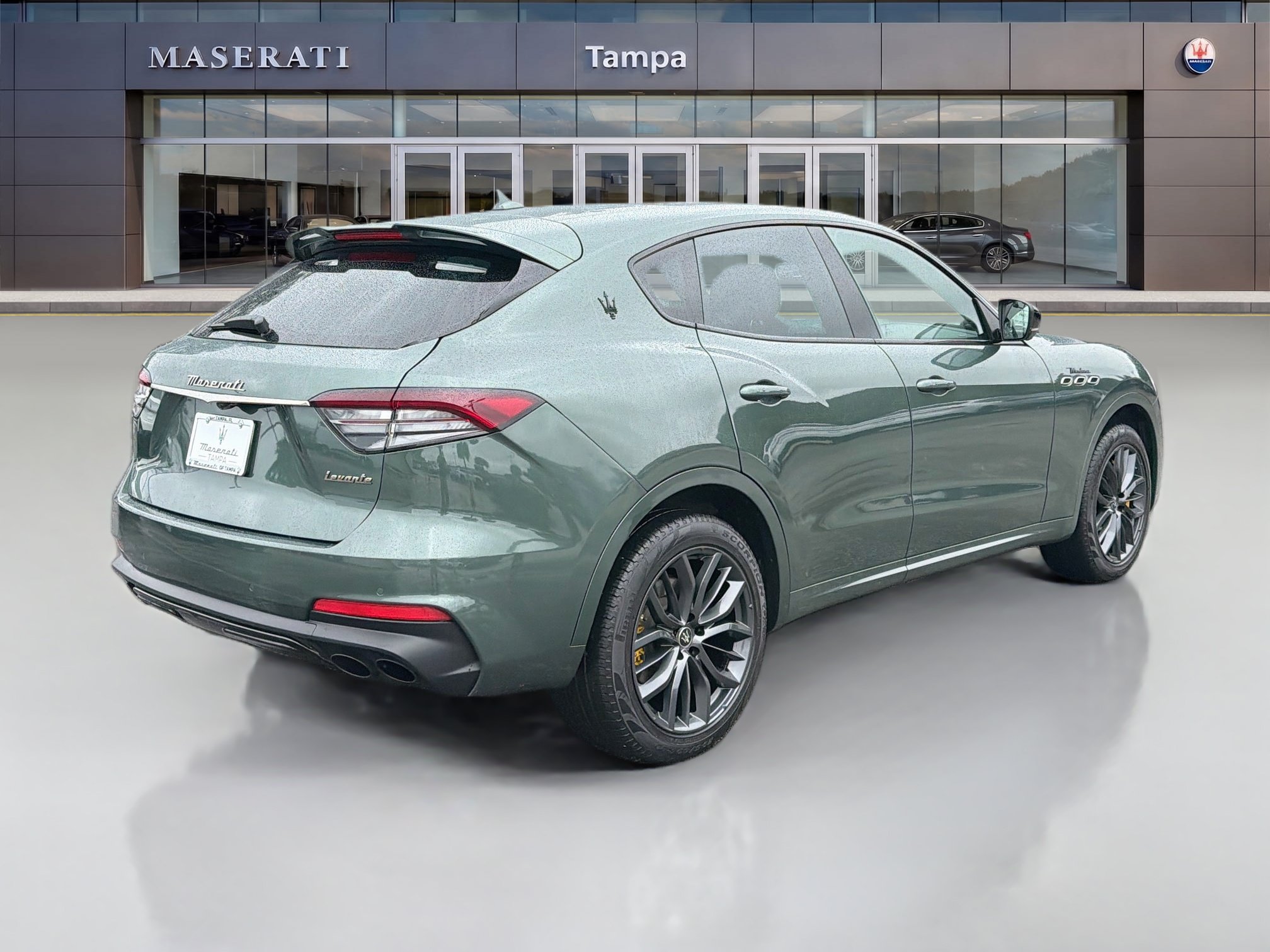 Used 2023 Maserati Levante Modena AWD/4WD image 3