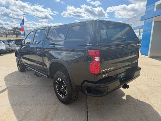 Certified 2022 Chevrolet Silverado 1500 ZR2 w/ Technology Package image 3