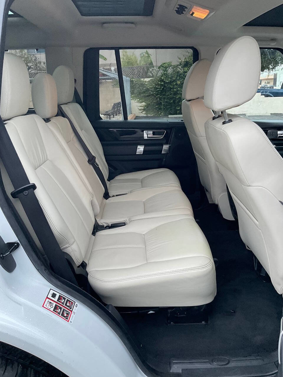 Used 2015 Land Rover LR4 HSE LUX image 13