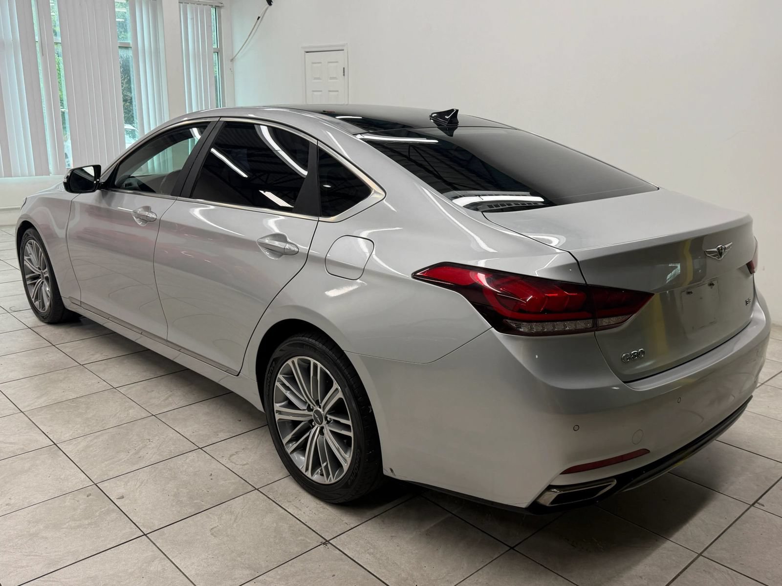 Used 2018 Genesis G80 3.8 w/ Option Group 02 RWD image 7