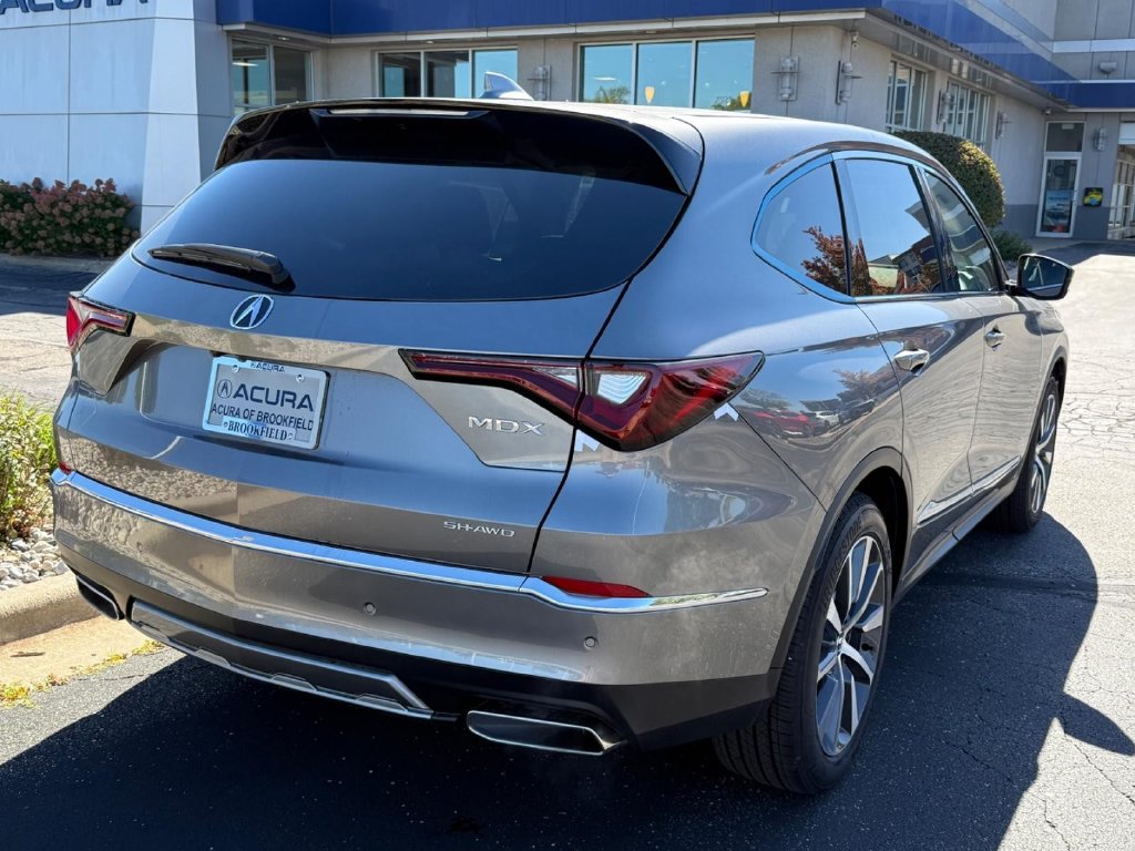New 2026 Acura MDX w/ Technology Package AWD/4WD image 3