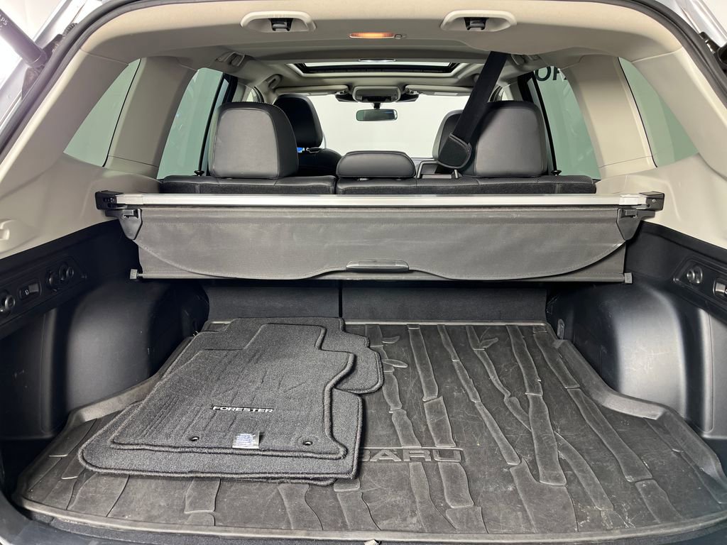 Used 2022 Subaru Forester Limited AWD/4WD image 19