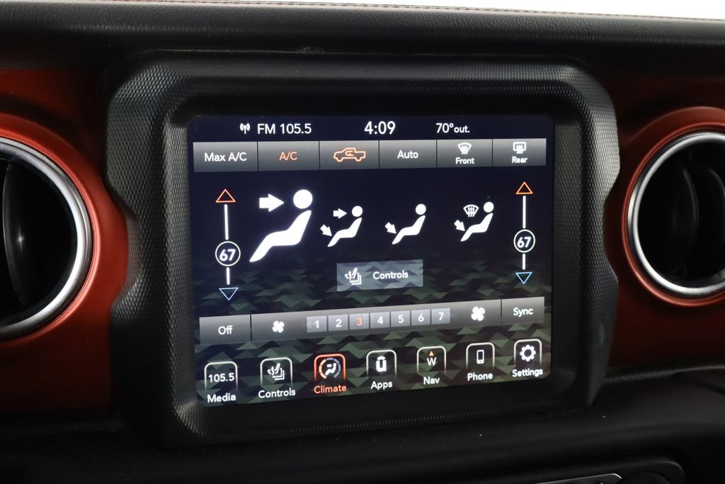Used 2022 Jeep Gladiator Rubicon w/ LED Lighting Group AWD/4WD image 33