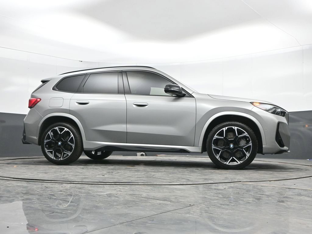 Used 2025 BMW X1 M35i w/ Premium Package image 44
