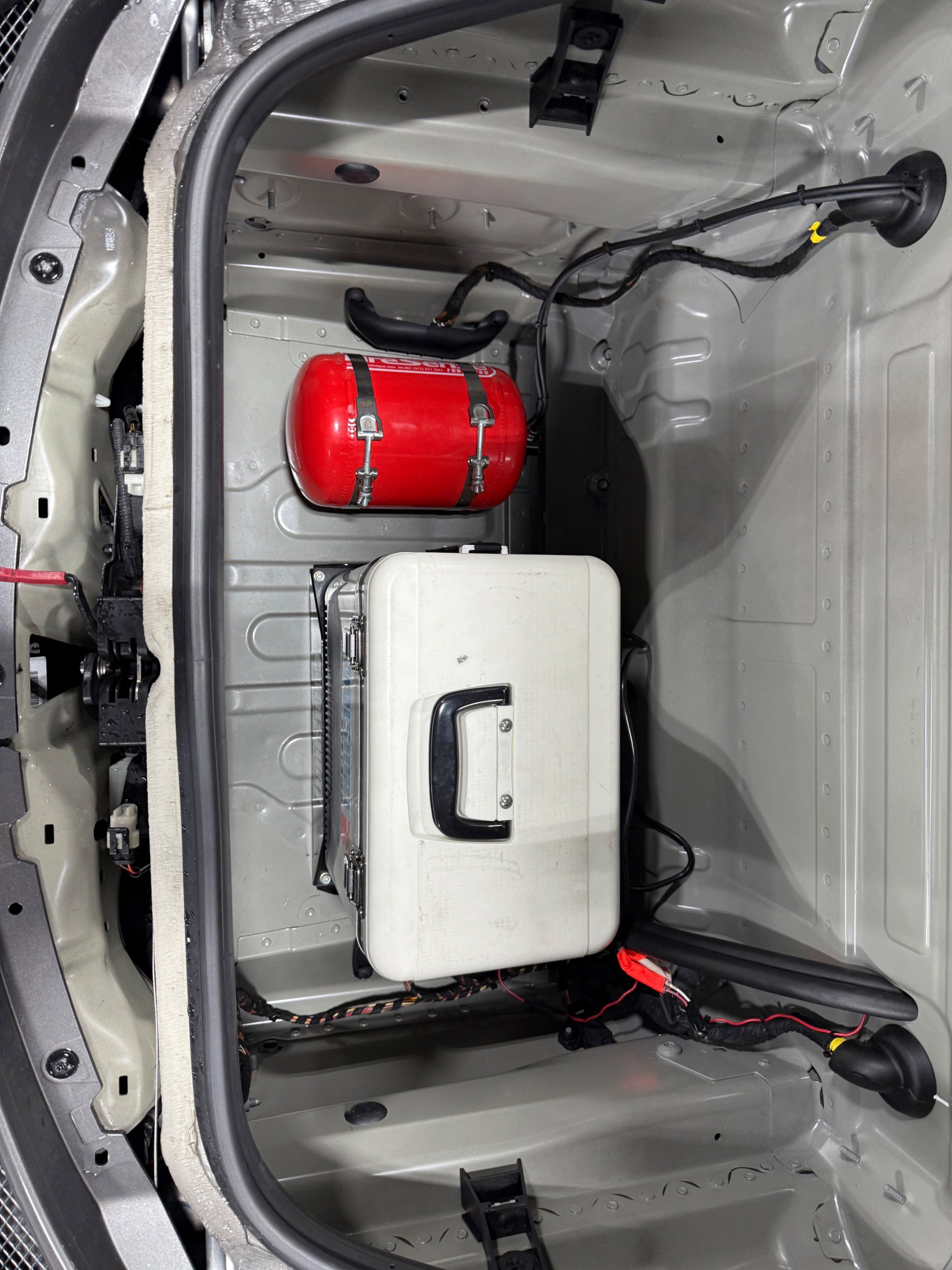 Used 2016 Porsche Cayman GT4 image 37