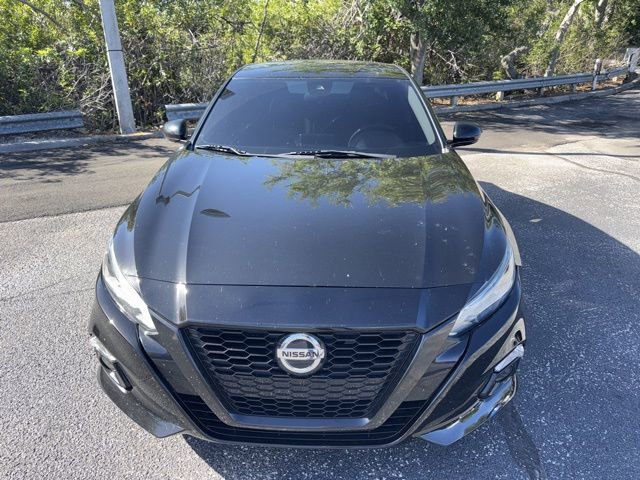 Used 2022 Nissan Altima 2.5 SR w/ Midnight Edition Package image 2