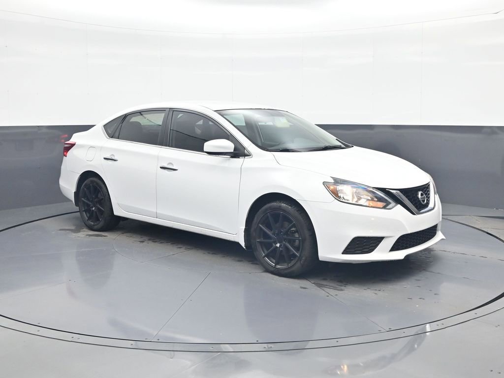 Used 2017 Nissan Sentra S FWD image 1