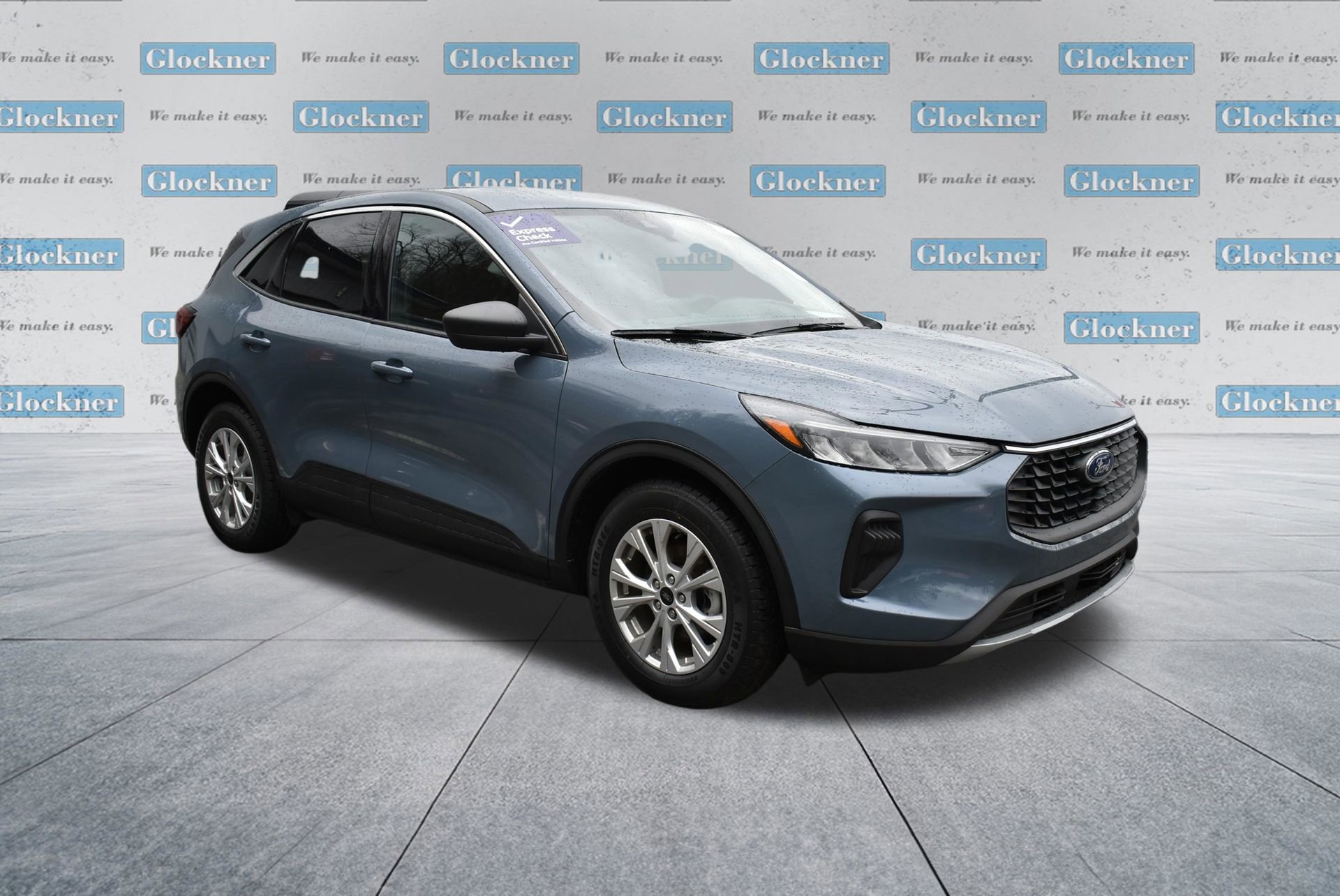 Used 2023 Ford Escape Active w/ Cold Weather Package image 3