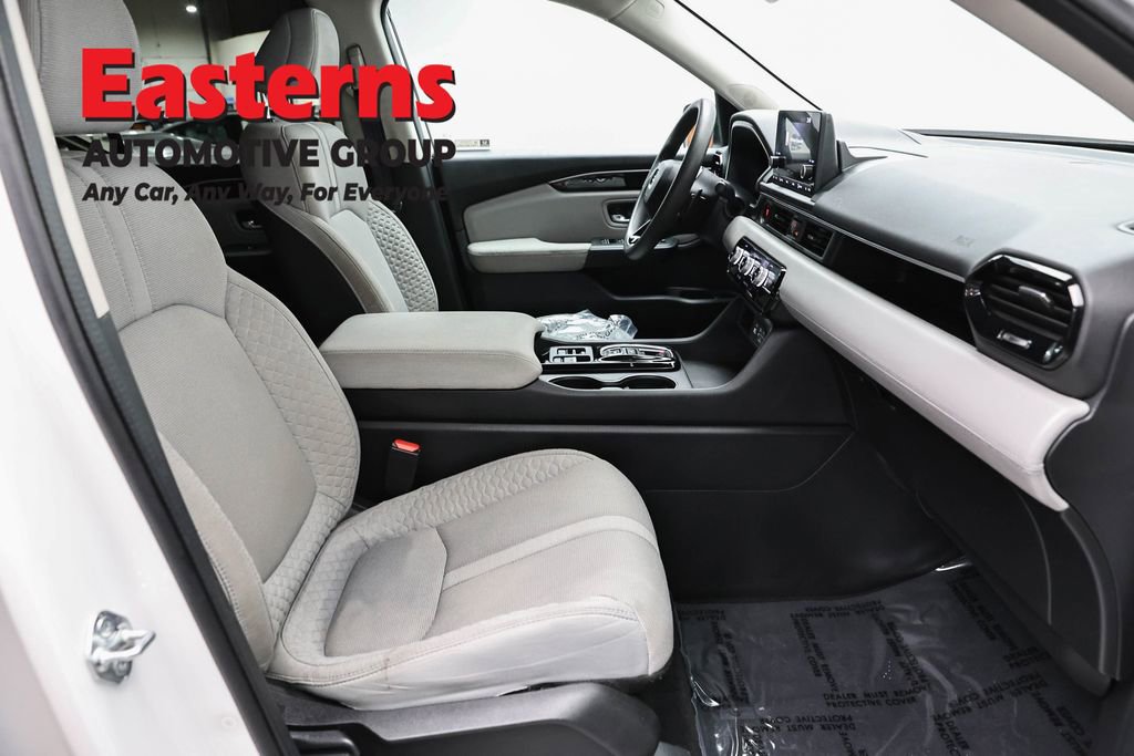 Used 2023 Honda Pilot LX image 23