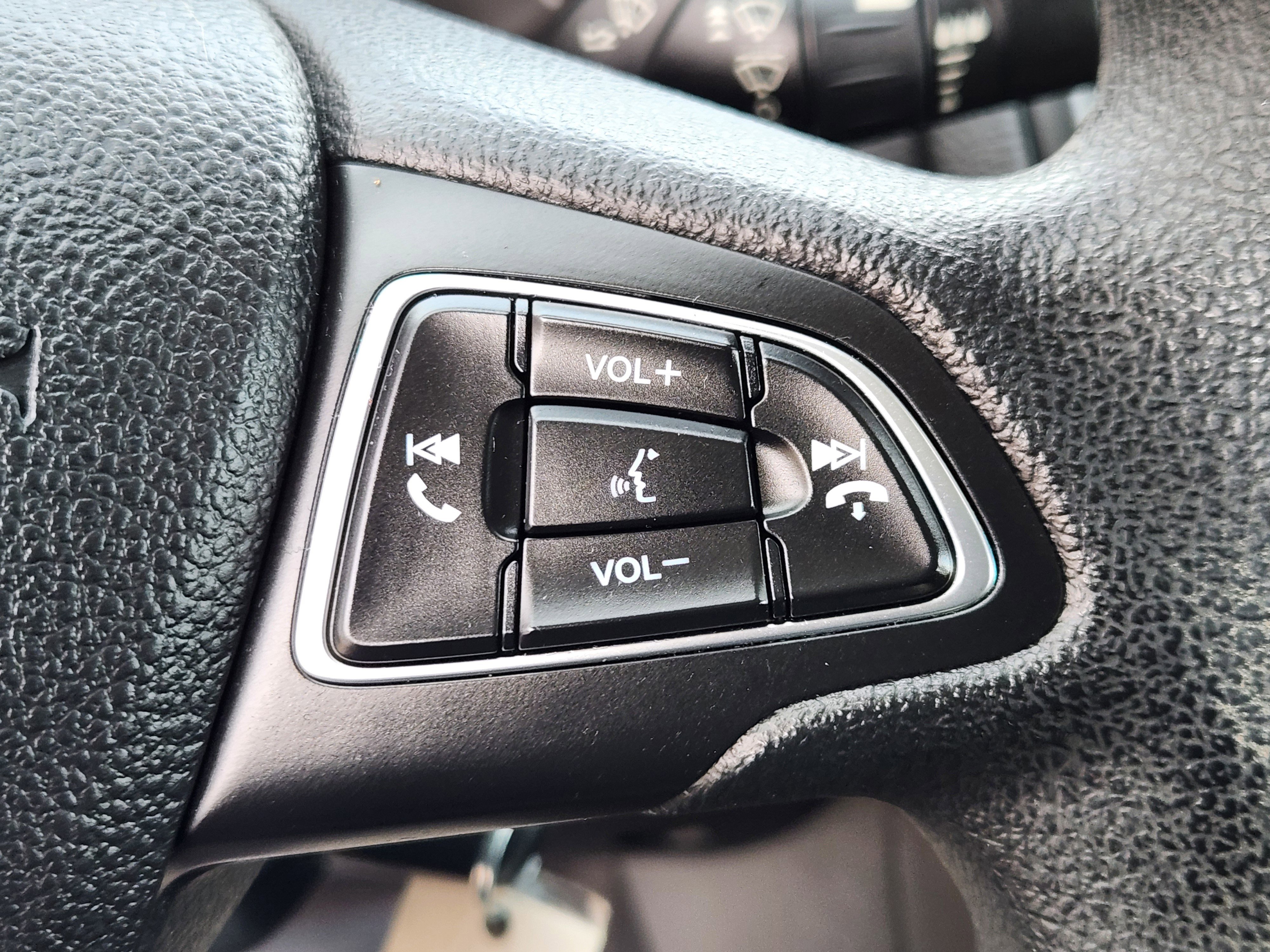 Used 2018 Ford Focus SE image 23