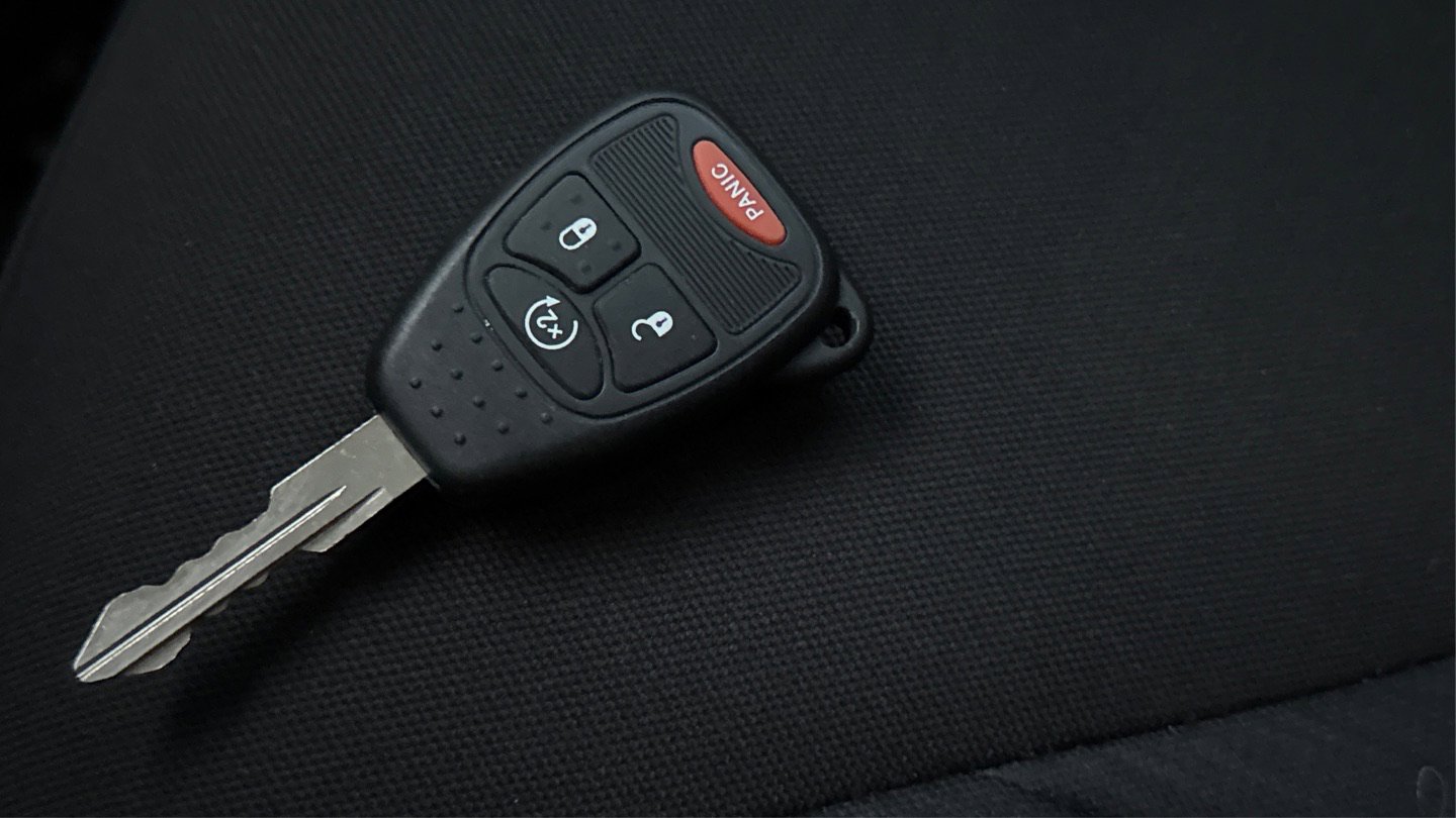 Used 2013 Jeep Wrangler Unlimited Sahara w/ Connectivity Group image 27