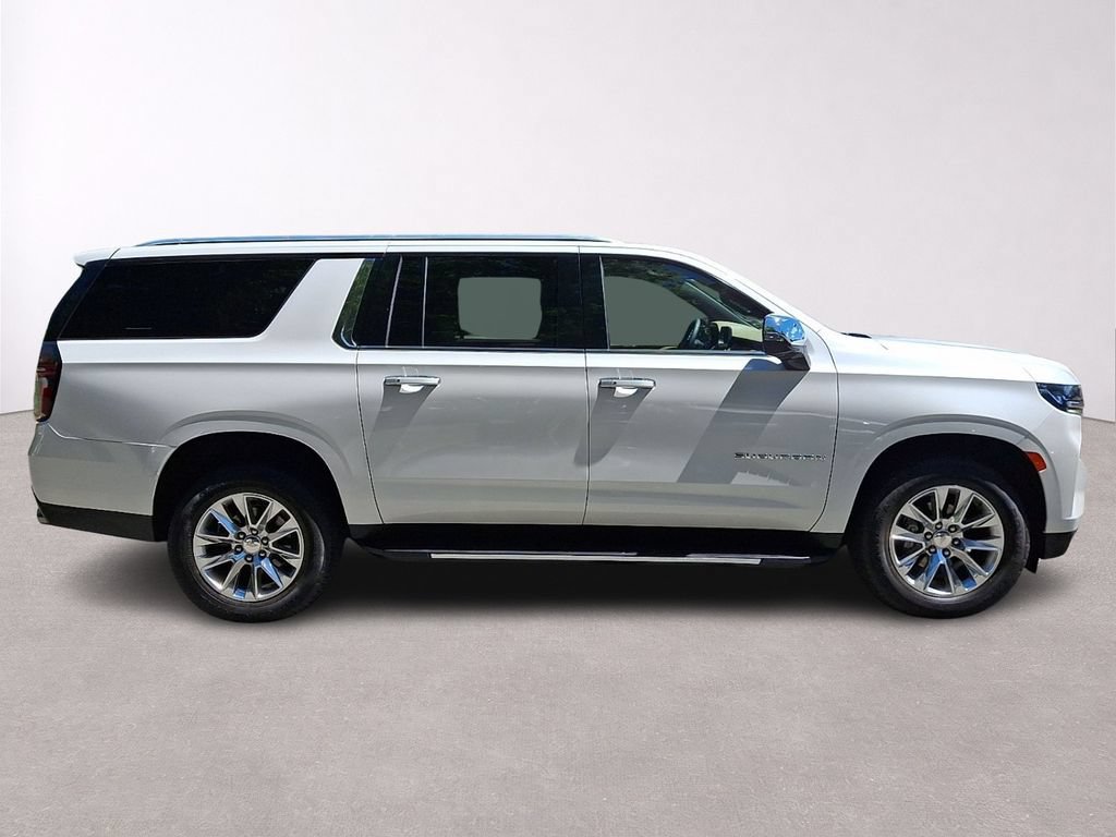 Used 2024 Chevrolet Suburban Premier AWD/4WD image 8