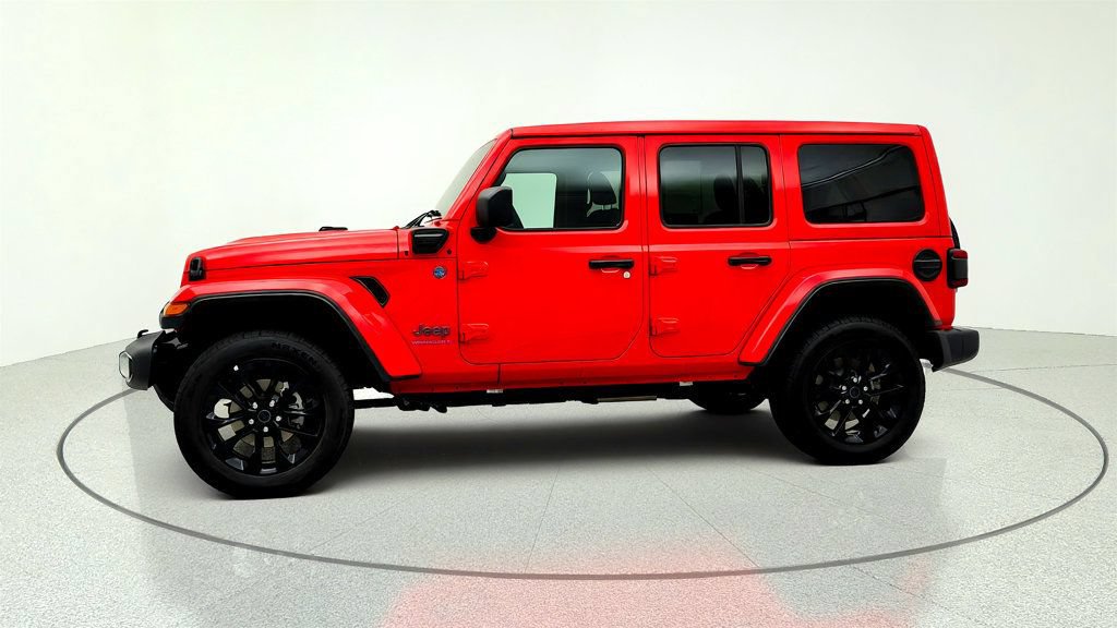 Used 2025 Jeep Wrangler Unlimited Sahara w/ Safety Group AWD/4WD image 8