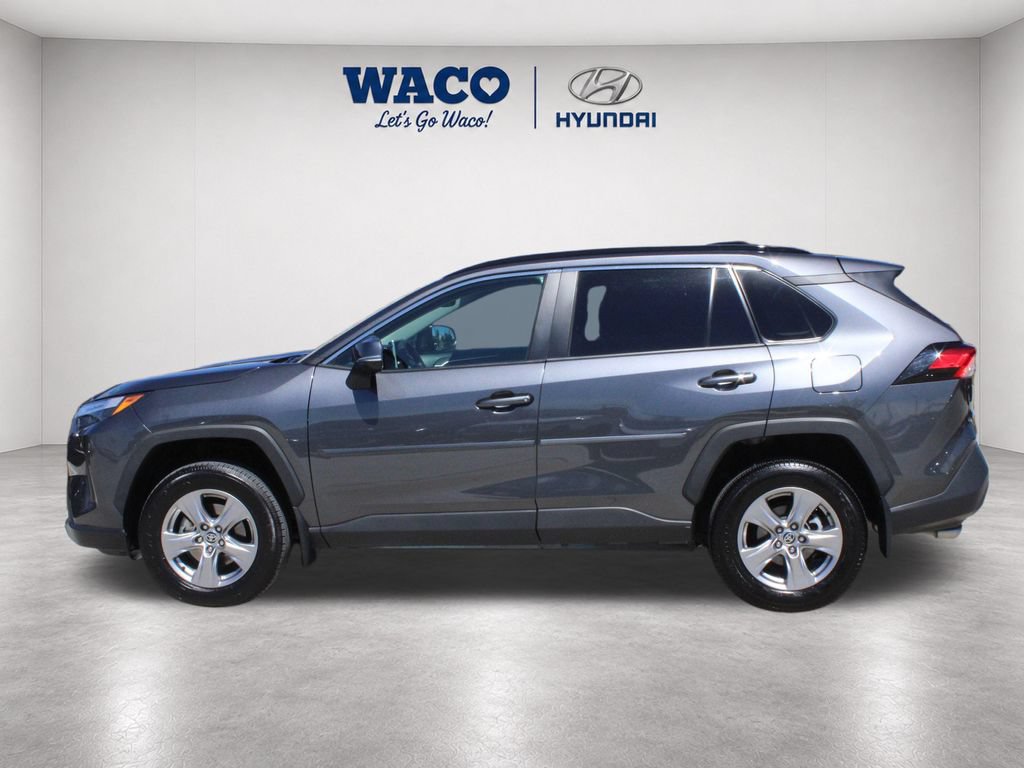 Used 2023 Toyota RAV4 XLE w/ Convenience Package FWD image 4
