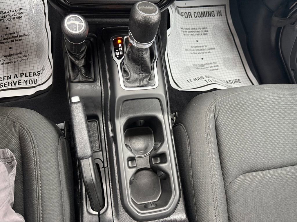 Used 2021 Jeep Gladiator Sport image 23