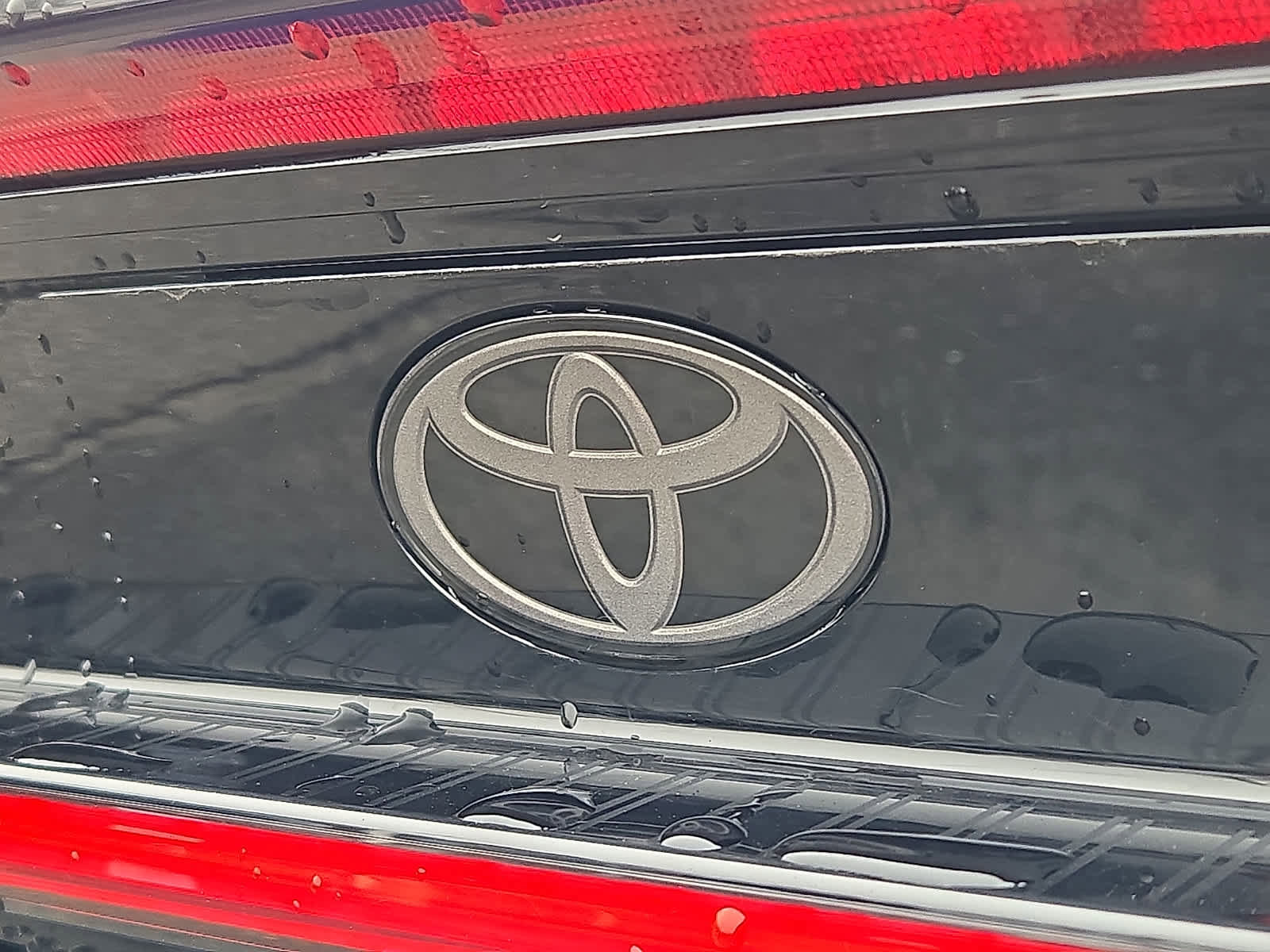 Used 2024 Toyota Prius XLE image 28