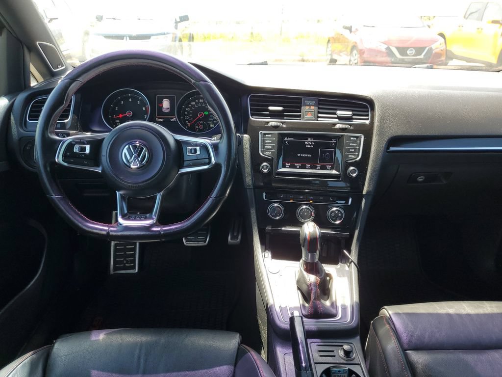 Used 2015 Volkswagen GTI SE FWD image 12