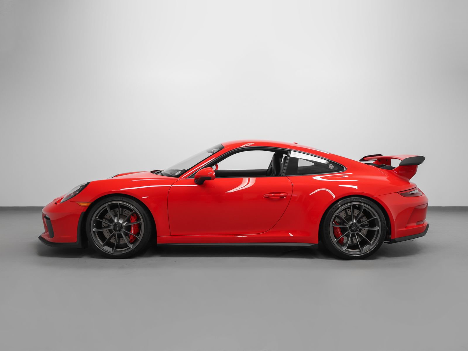 Certified 2018 Porsche 911 GT3 image 2