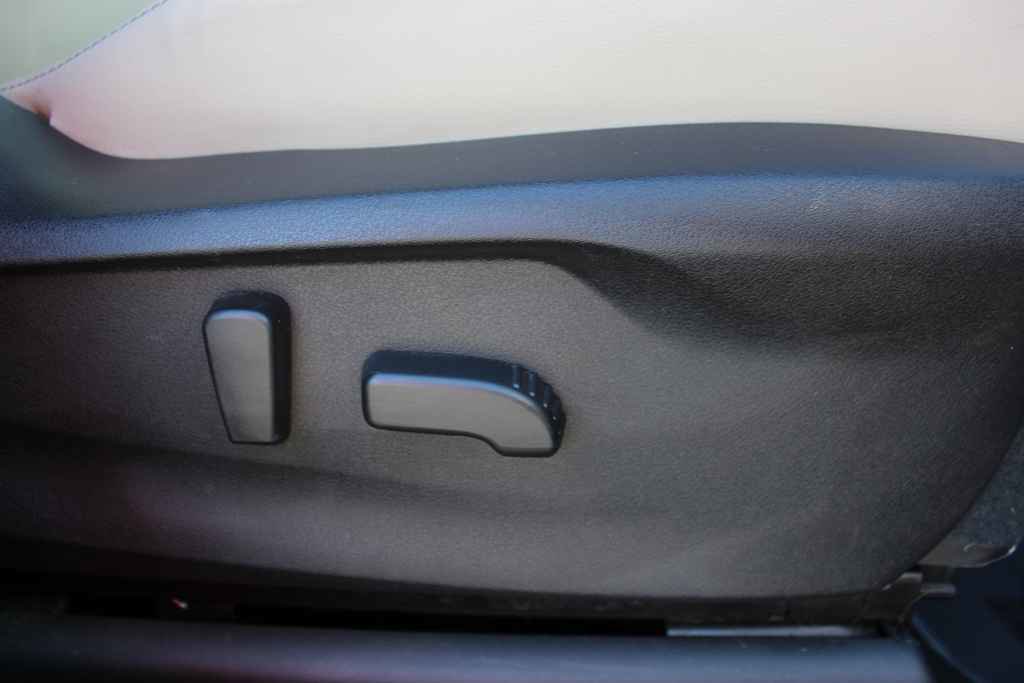 Used 2019 Subaru Ascent Limited image 36