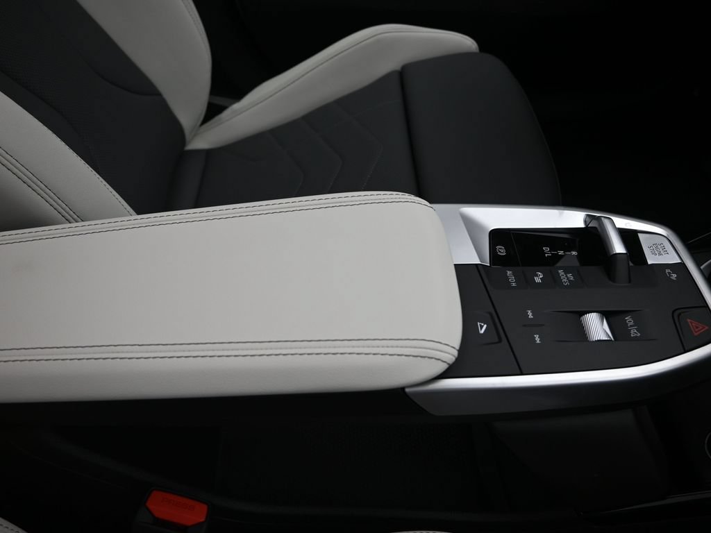 New 2026 BMW X1 xDrive28i w/ Technology Package AWD/4WD image 27