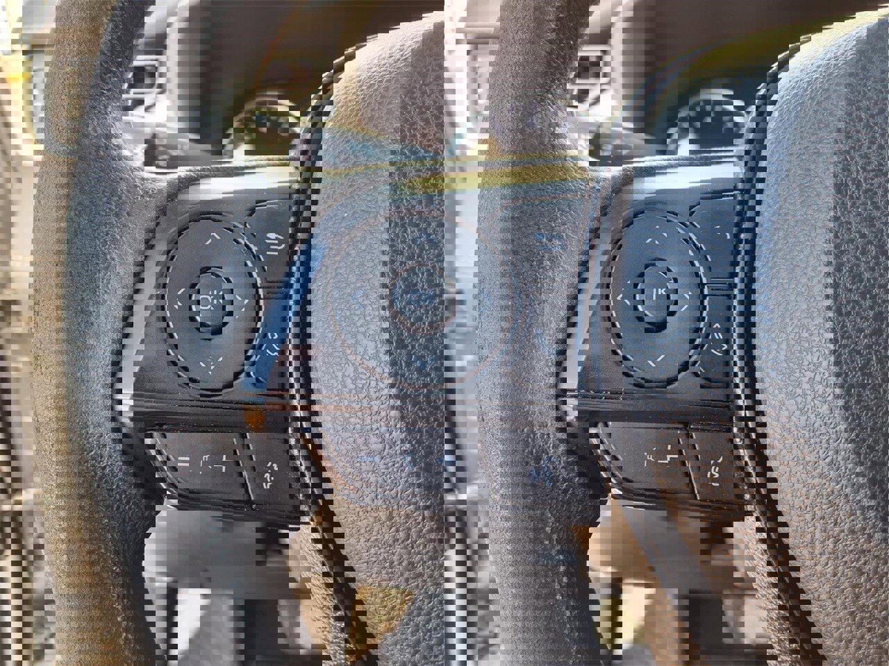 Used 2020 Toyota RAV4 LE image 23