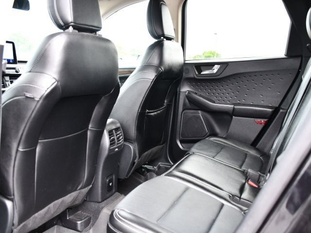 Used 2020 Ford Escape Titanium AWD/4WD image 20