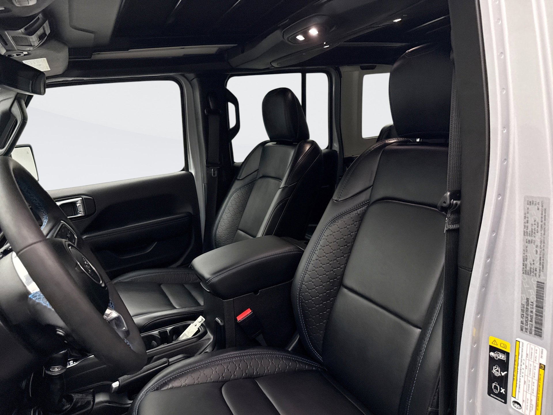 Used 2024 Jeep Wrangler High Altitude image 11