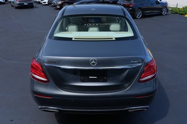 Used 2018 Mercedes-Benz E 300 4MATIC image 11