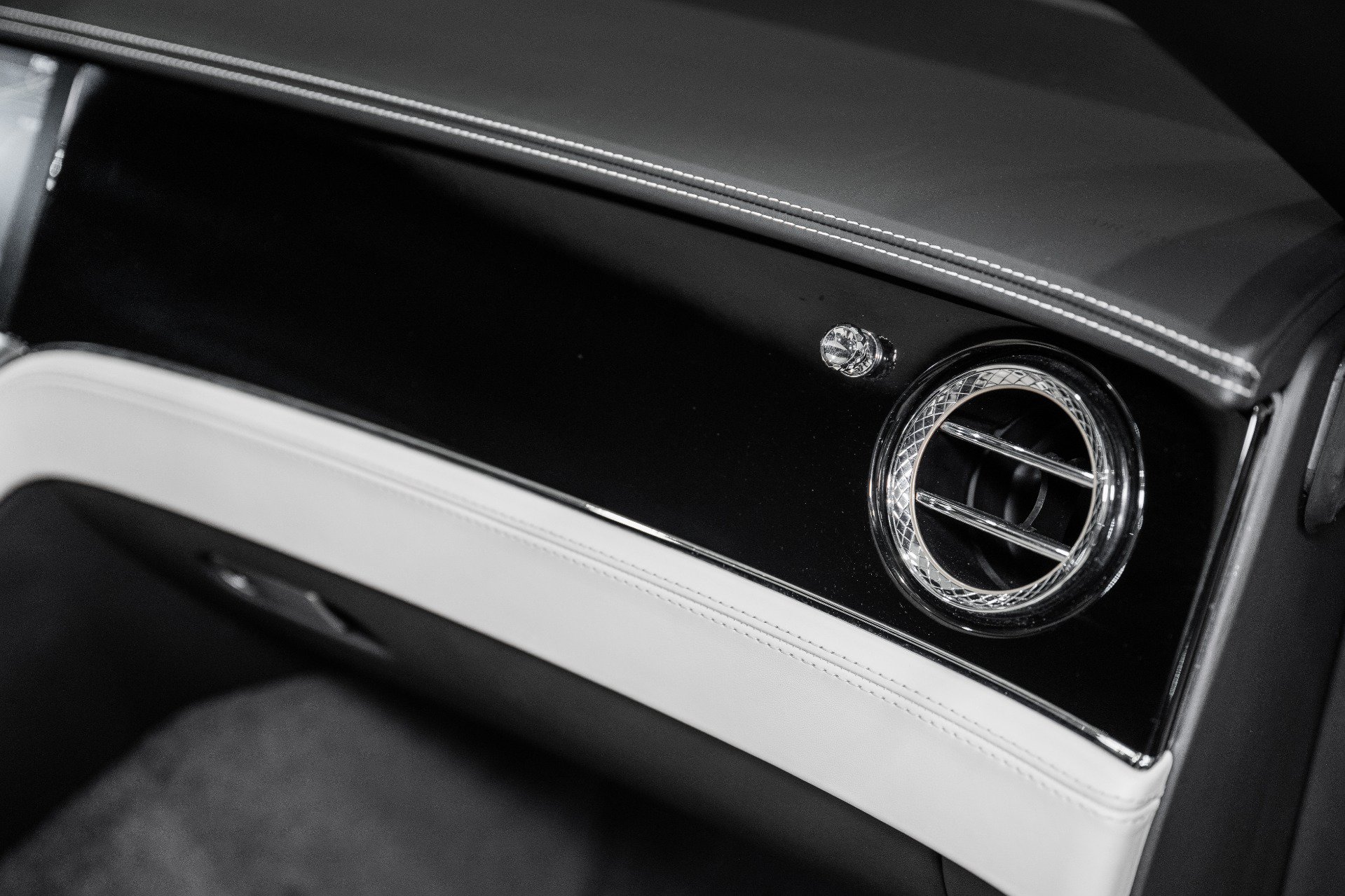 Certified 2020 Bentley Continental GT AWD/4WD image 47
