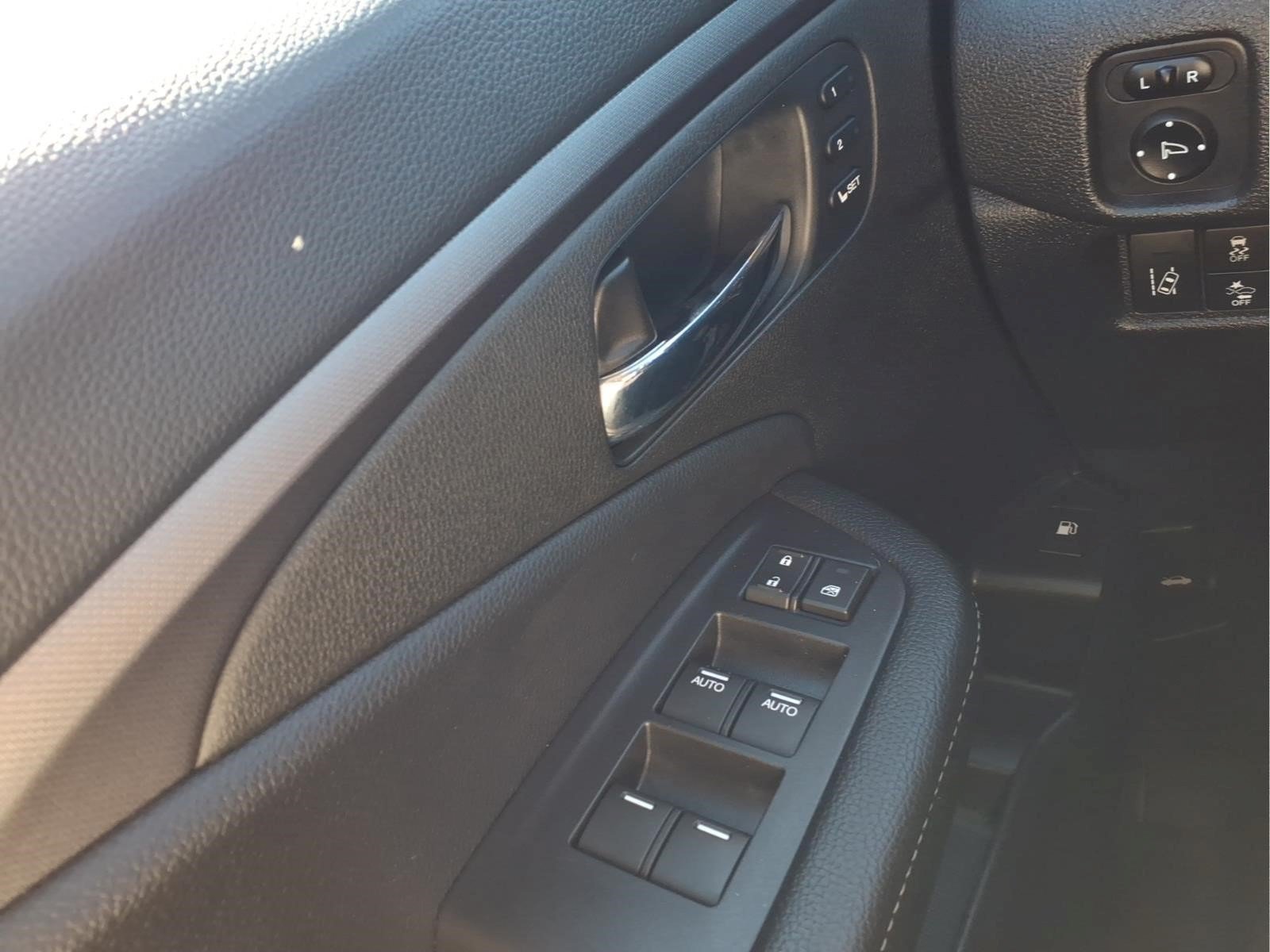 Certified 2025 Honda Ridgeline RTL image 28