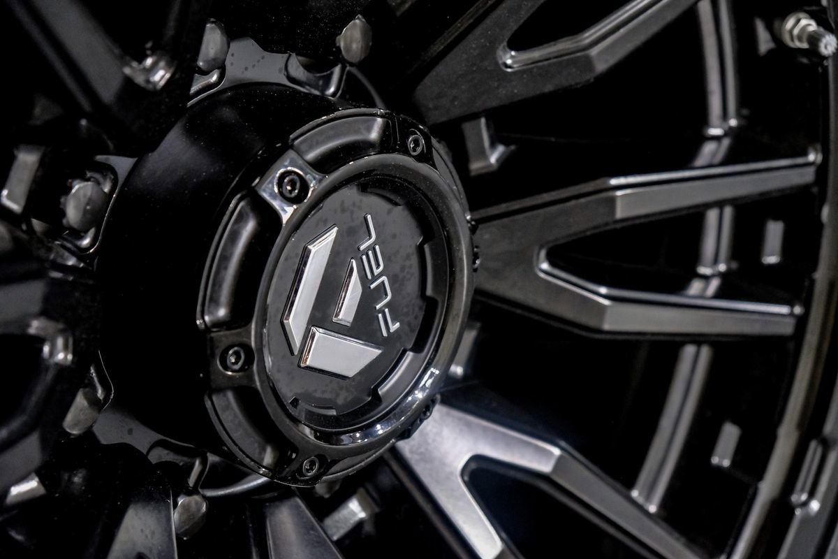 Used 2024 GMC Sierra 2500 AT4X image 59