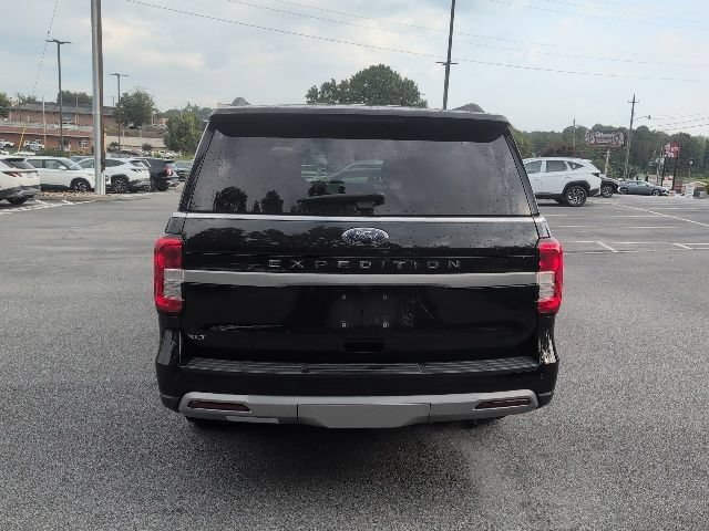 Used 2024 Ford Expedition XLT AWD/4WD image 7
