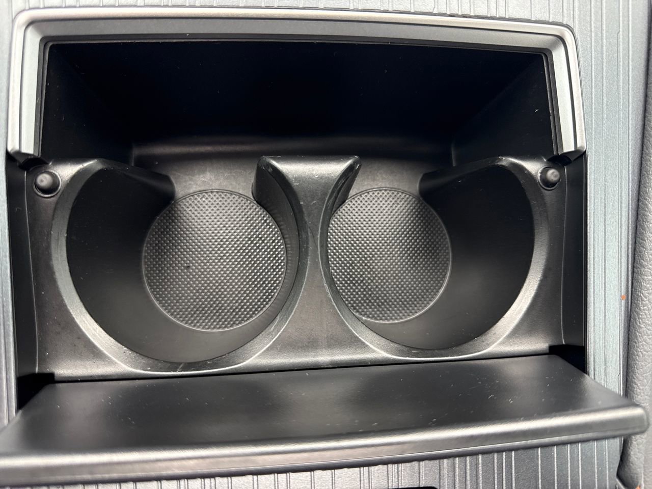 Used 2024 Toyota Sienna XSE image 25