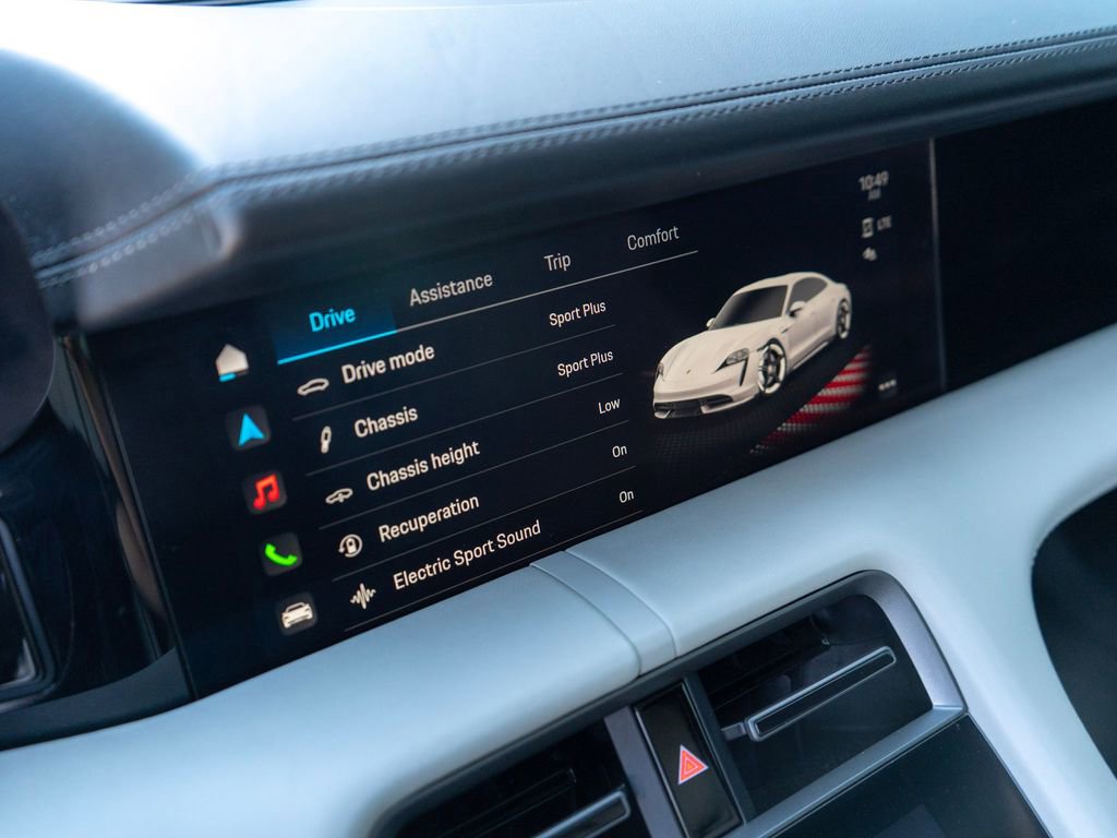 Used 2022 Porsche Taycan Turbo S image 24