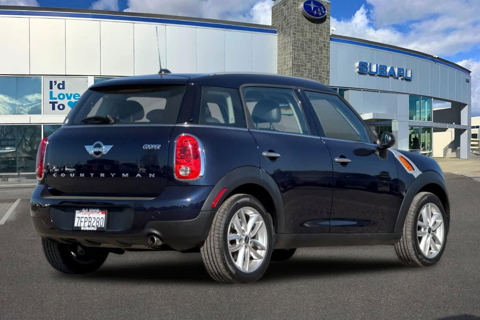 Used 2014 MINI Cooper Countryman image 2