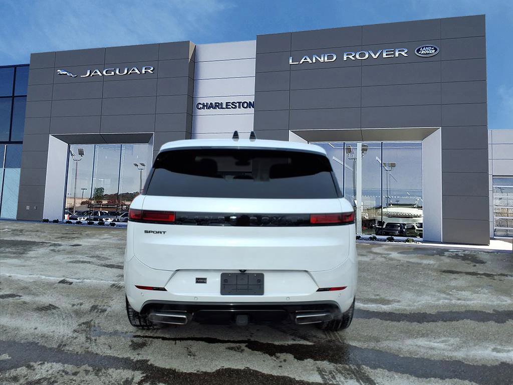 Certified 2024 Land Rover Range Rover Sport Dynamic SE image 4