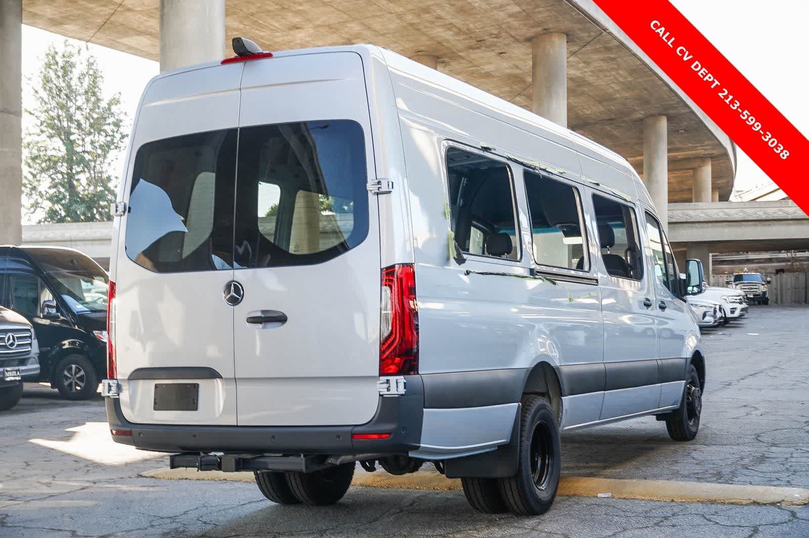 Used 2024 Mercedes-Benz Sprinter 3500 image 9