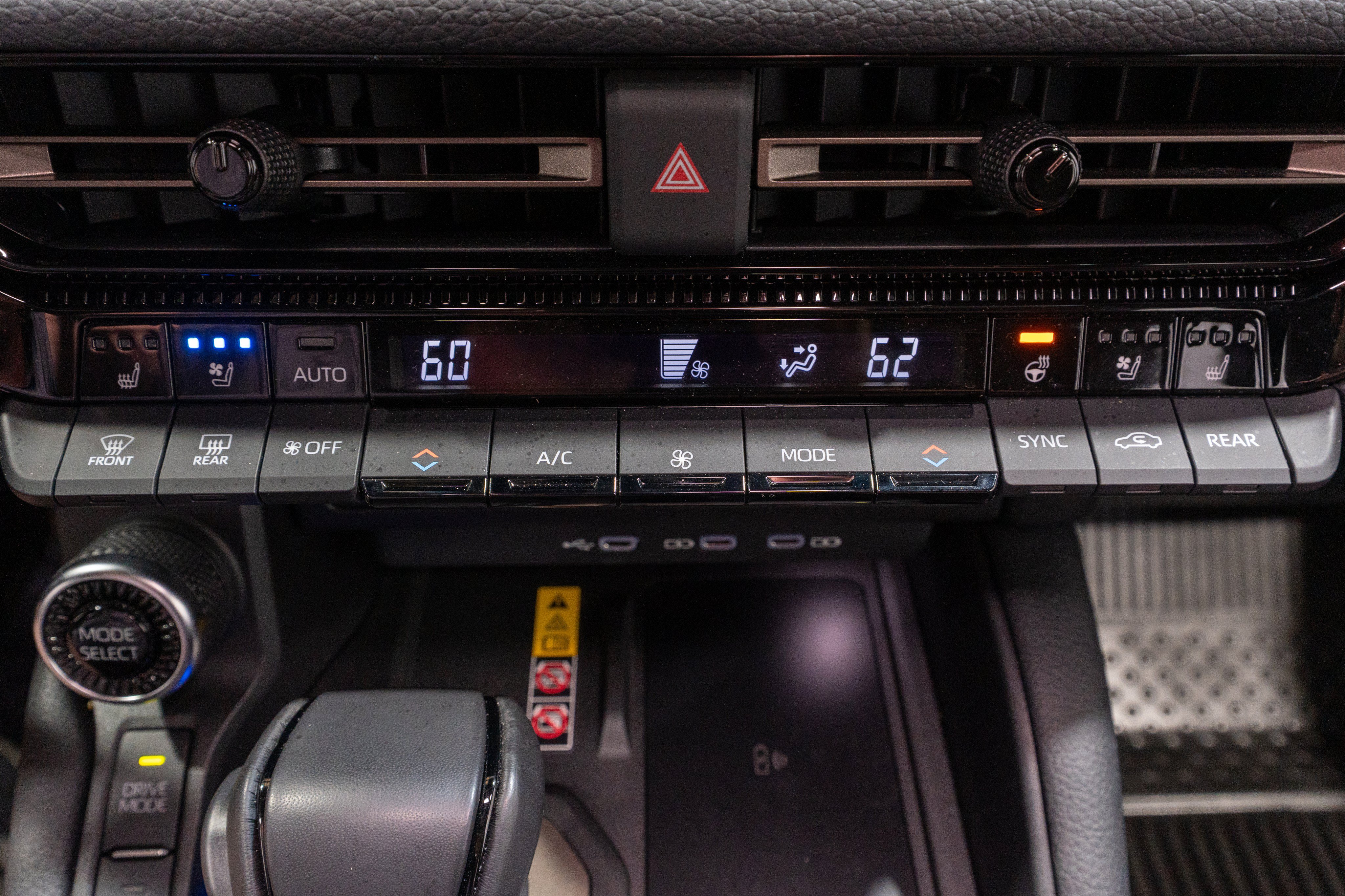 Used 2025 Toyota Land Cruiser w/ Premium Package AWD/4WD image 21