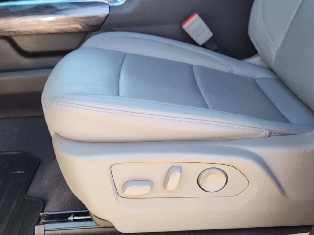 Used 2025 Chevrolet Silverado 2500 LTZ w/ Z71 Chrome Sport Edition AWD/4WD image 24