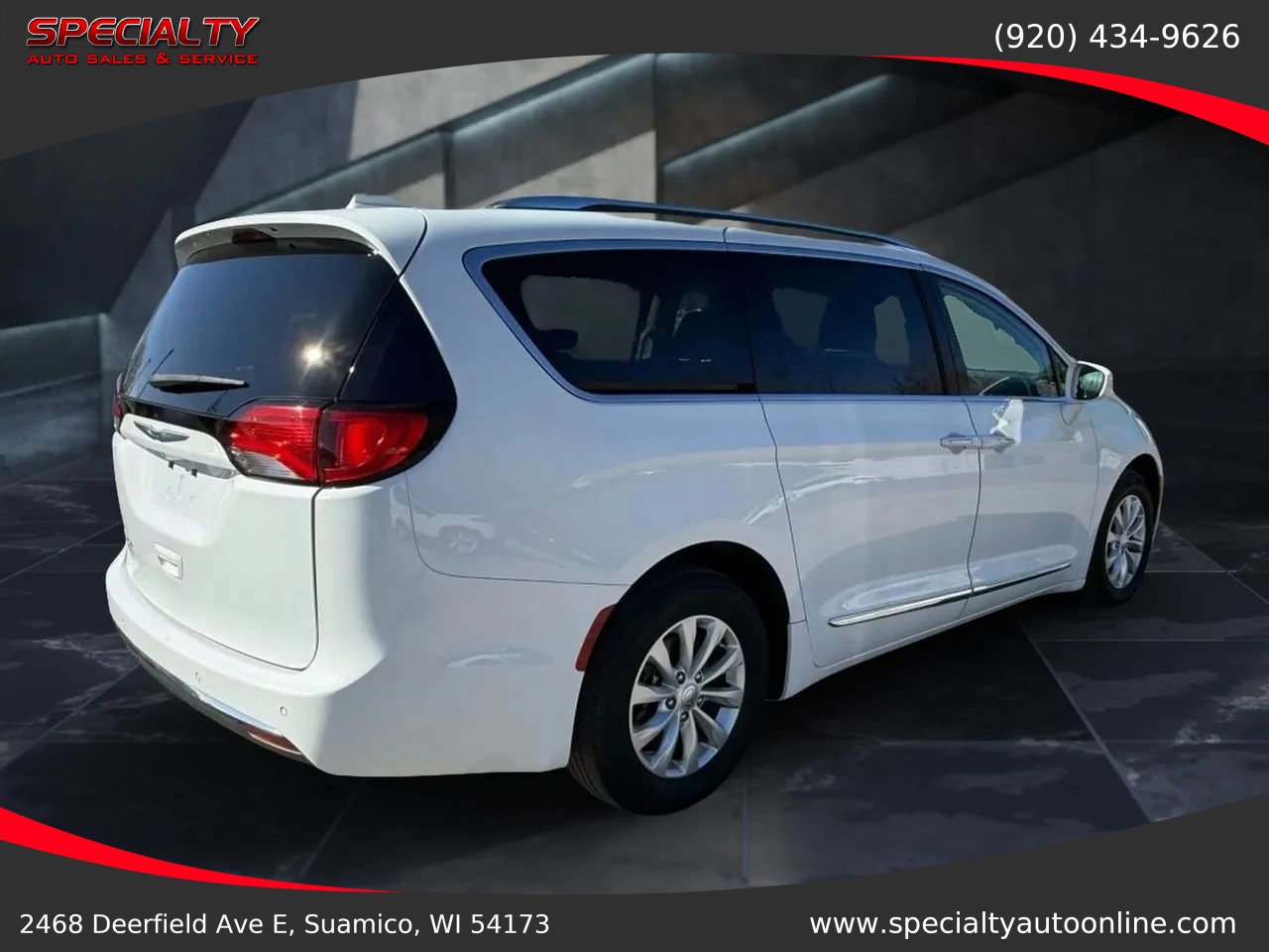 Used 2019 Chrysler Pacifica Touring-L FWD image 9