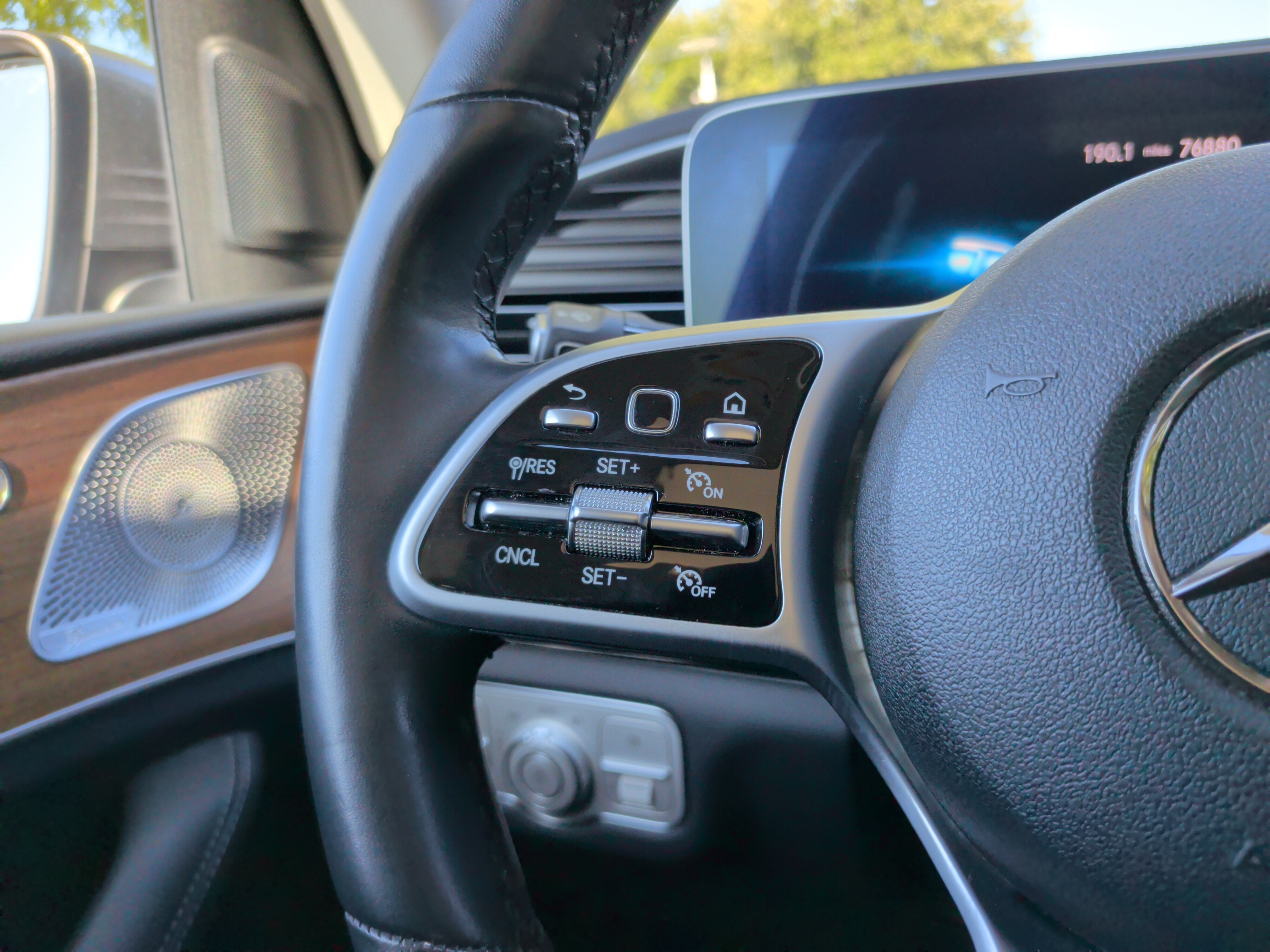 Used 2020 Mercedes-Benz GLS 450 4MATIC image 21