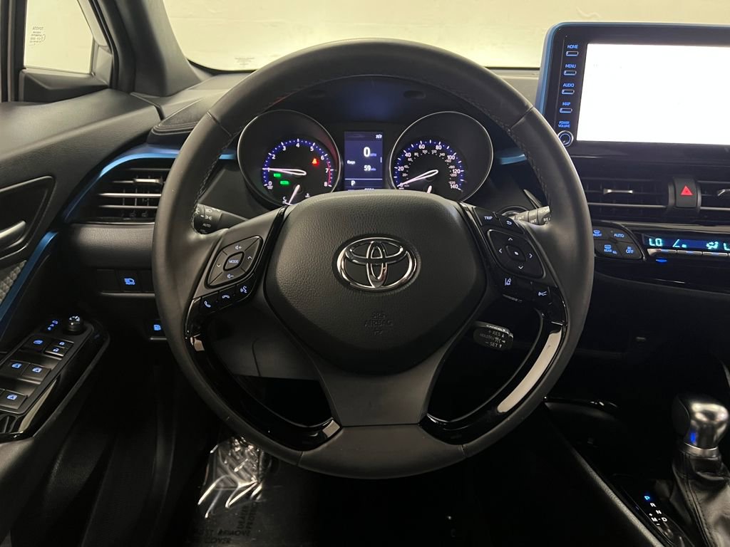 Used 2019 Toyota C-HR XLE image 15