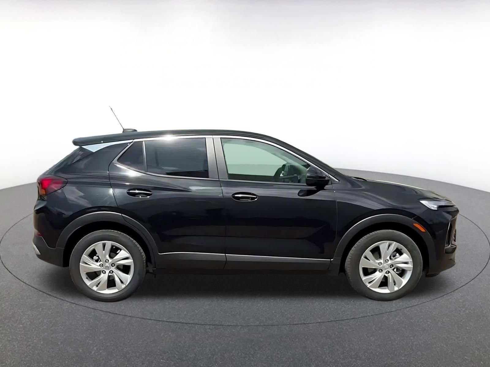 Used 2025 Buick Encore GX Preferred image 16