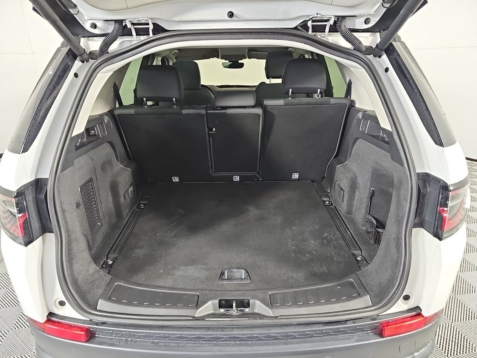 Used 2020 Land Rover Discovery Sport S AWD/4WD image 12