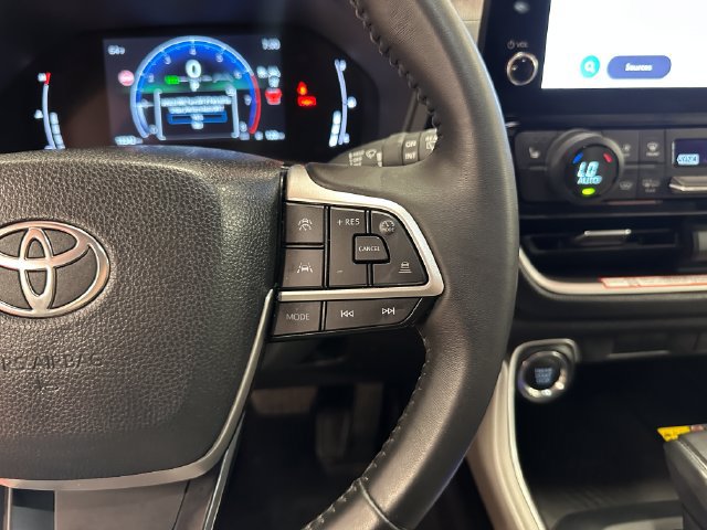 Certified 2025 Toyota Grand Highlander FWD image 21
